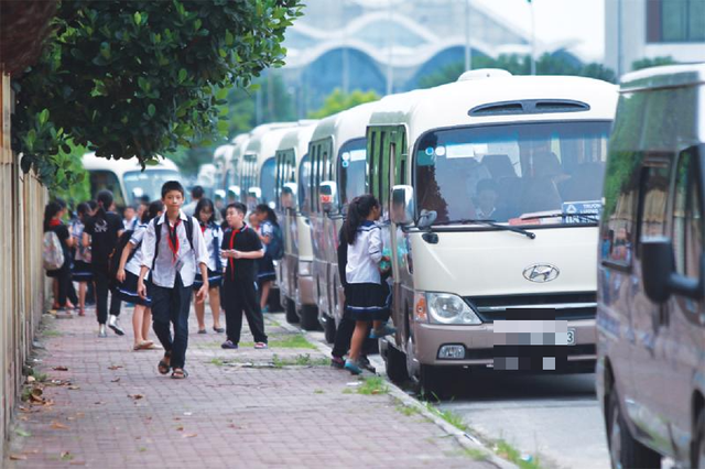 Đề xuất nhiều quy định mới đối với người điều khiển và phương tiện tham gia giao thông